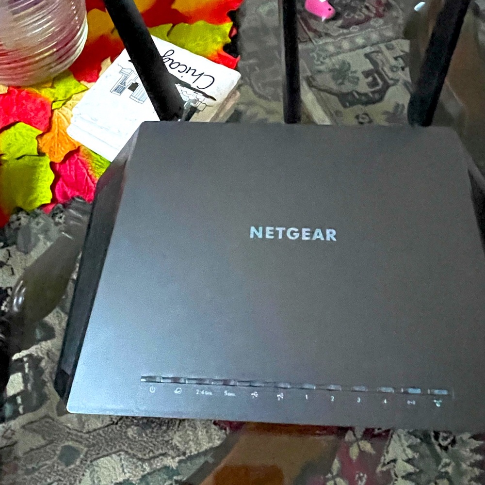 ARCHER AX50 AX3000 Dual band gigabit Wi-Fi 6 router. Works great! Gently used